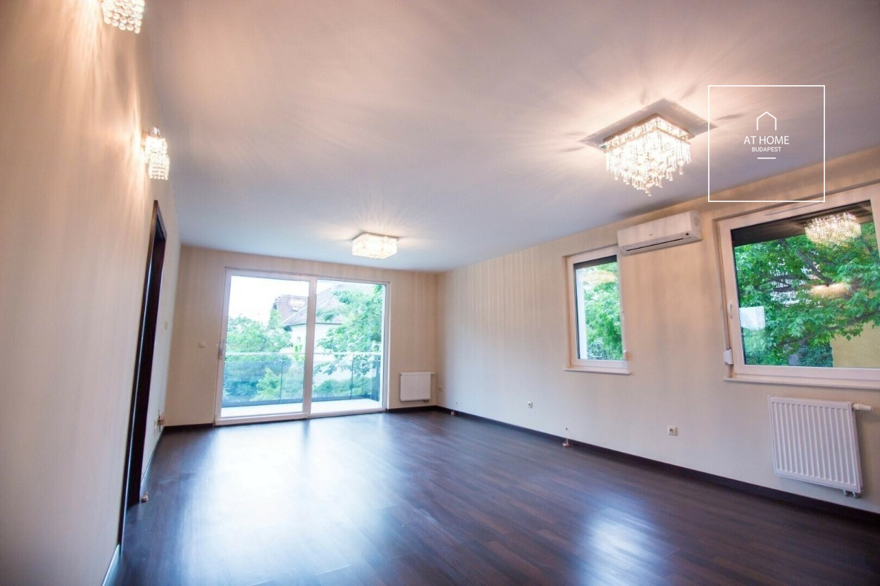 3-bedroom newish apartment for rent in Budapest district II., Rózsadomb