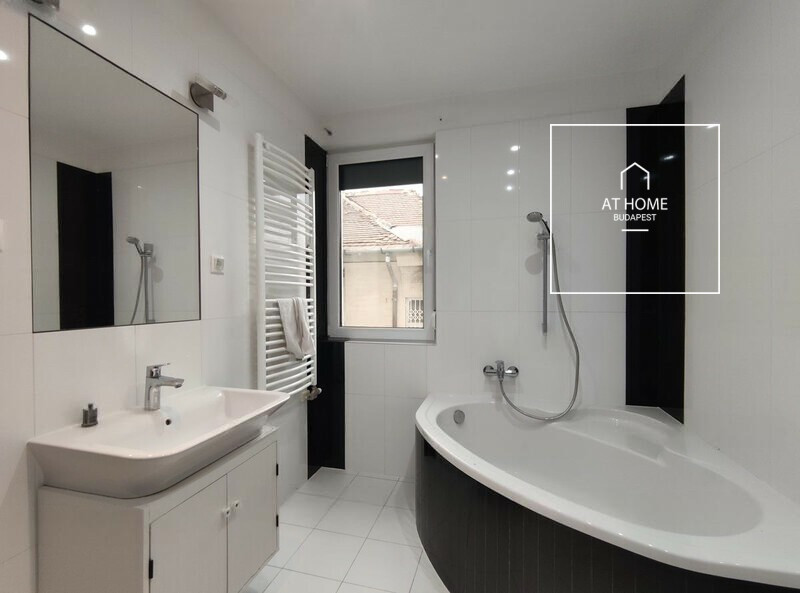 3-bedroom newish apartment for rent in Budapest district II., Rózsadomb