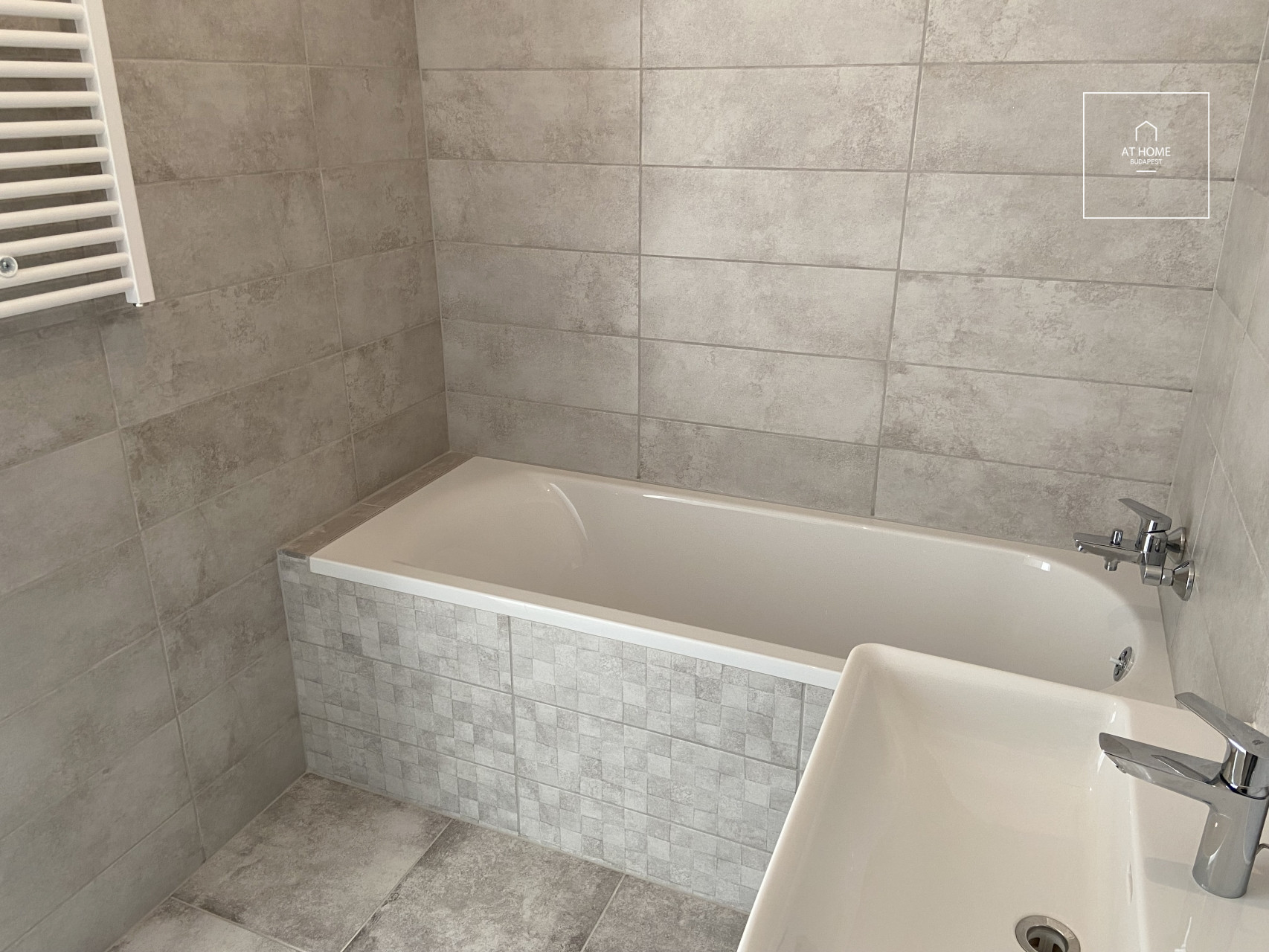 A newly built one-bedroom apartment is available For rent in the 11th district of Budapest, Budapart.