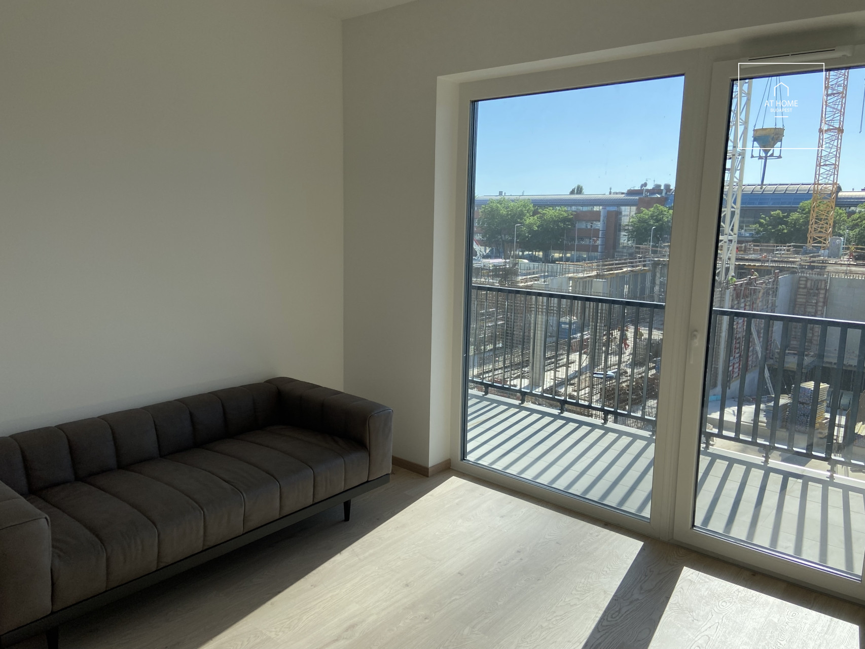 A newly built one-bedroom apartment is available For rent in the 11th district of Budapest, Budapart.