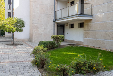 Budapest 2. kerületében kiadó egy teraszos igényes első emeleti lakás