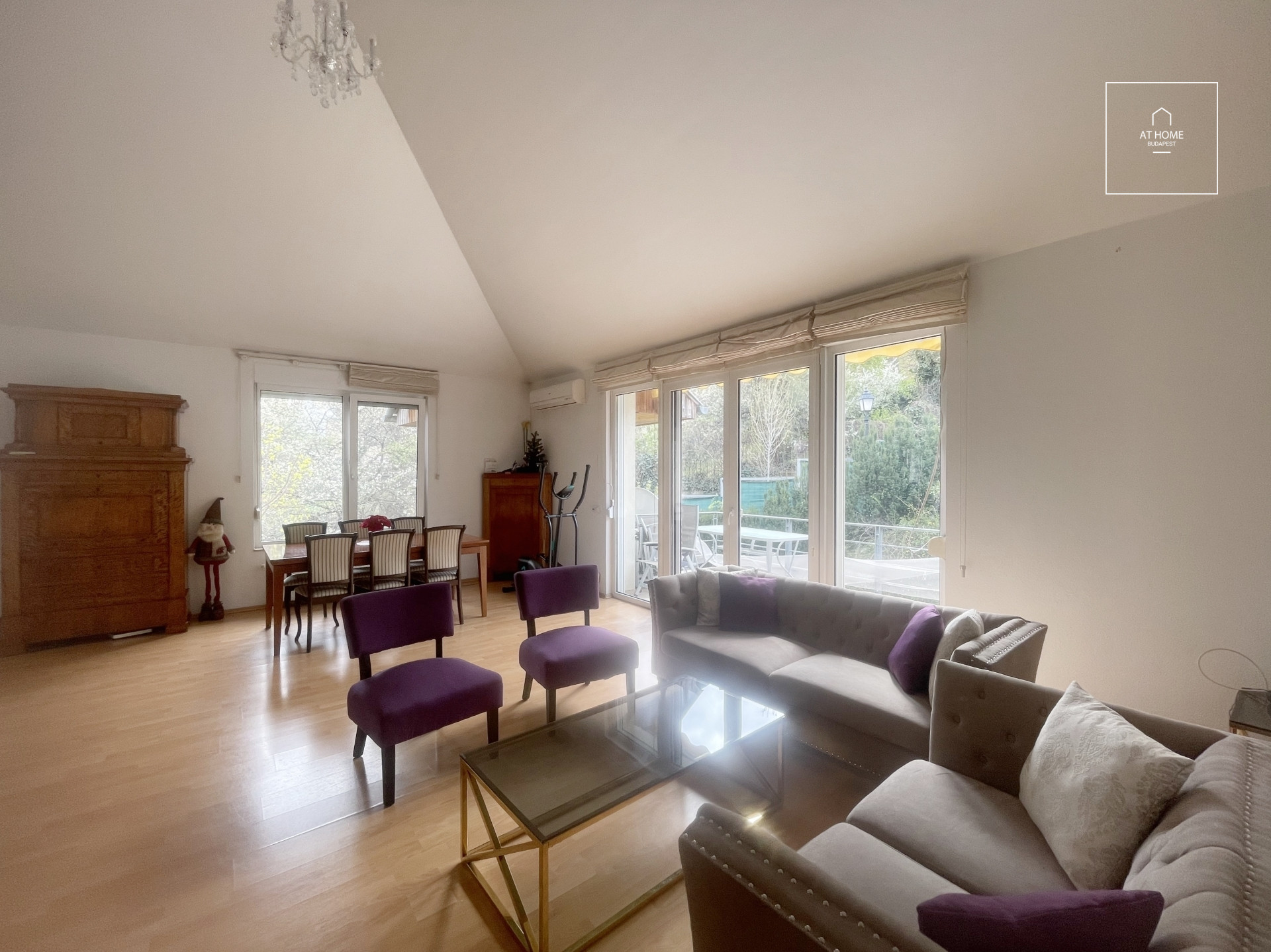 Exclusive, Elegant 196 sqm Apartment for Sale in One of the Most Sought-After Streets of Budapest’s 1st District