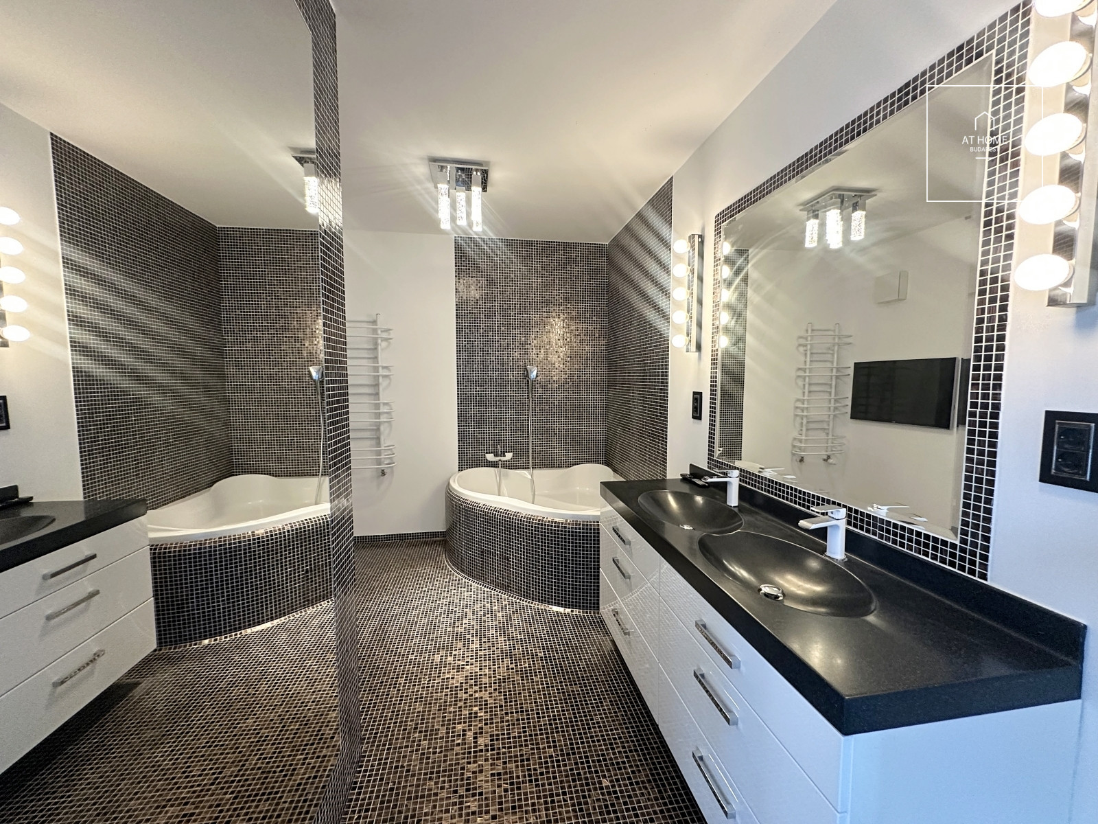 Modern apartment with huge terrace for rent in tthe XIII. district