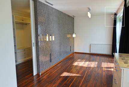 Modern apartment with huge terrace for rent in tthe XIII. district