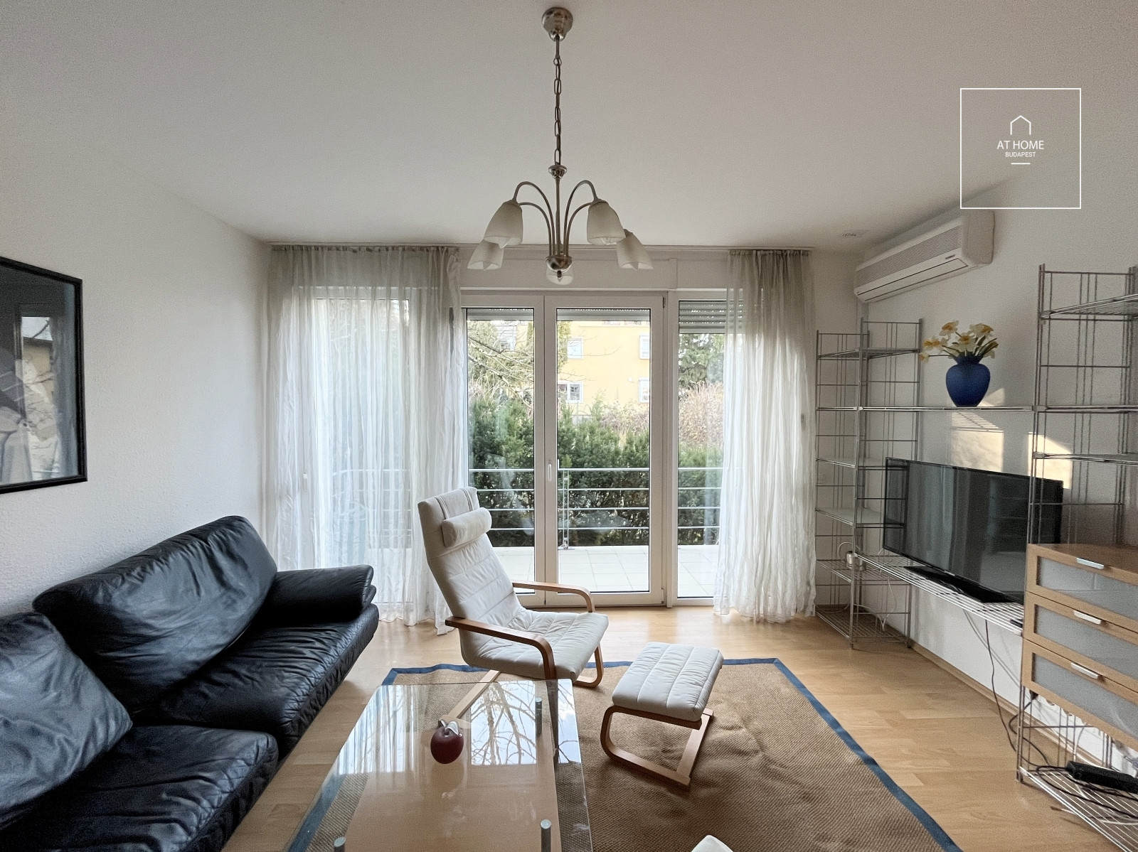 Charming Apartment for Sale close to the Castle, in district 1, Budapest