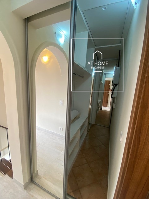 Renovated 150 sqm family home in a green area in 2nd District, Szépvölgy