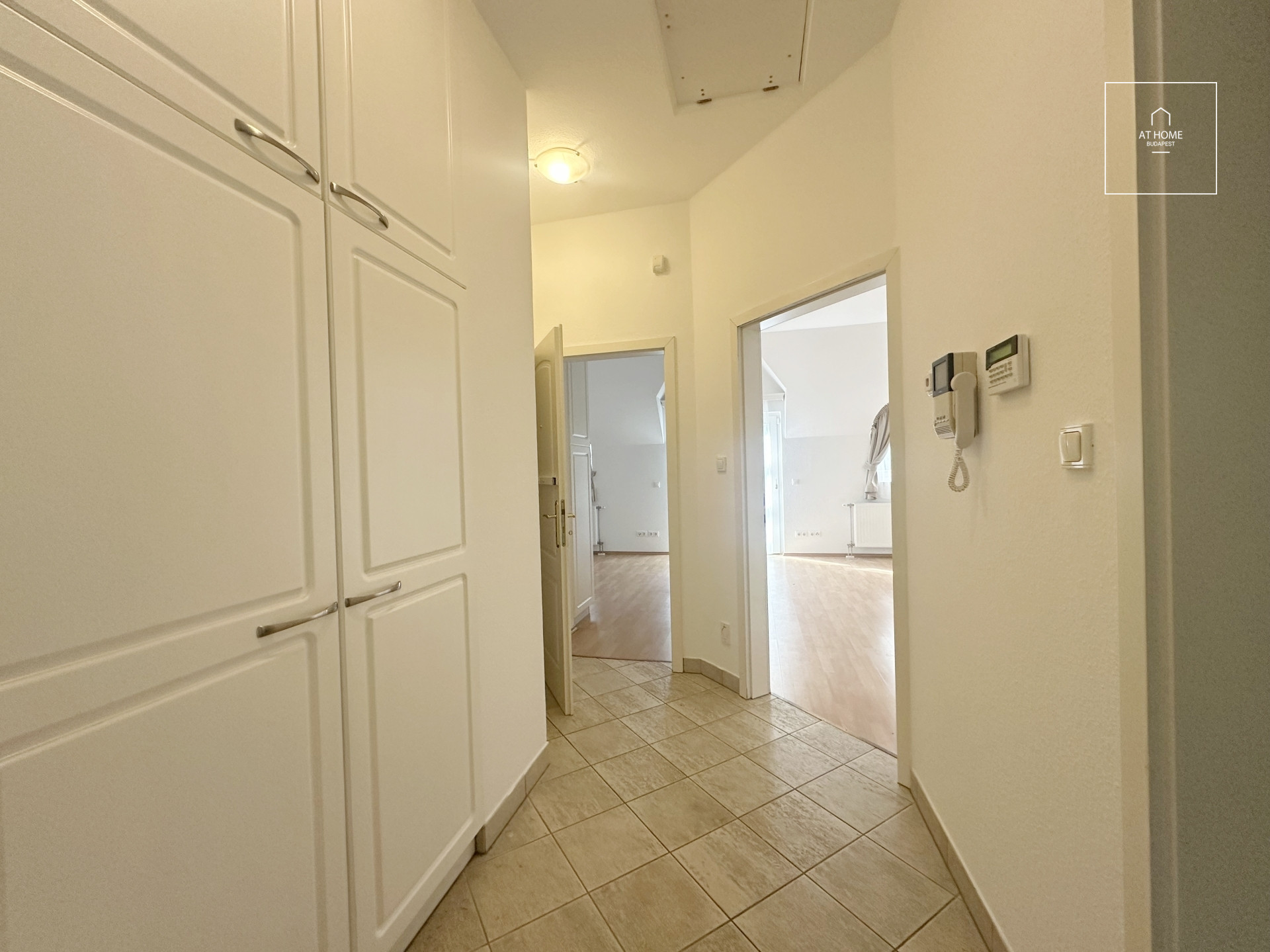 Elegant Villa-Style Semi-Detached Home for Rent in District 12