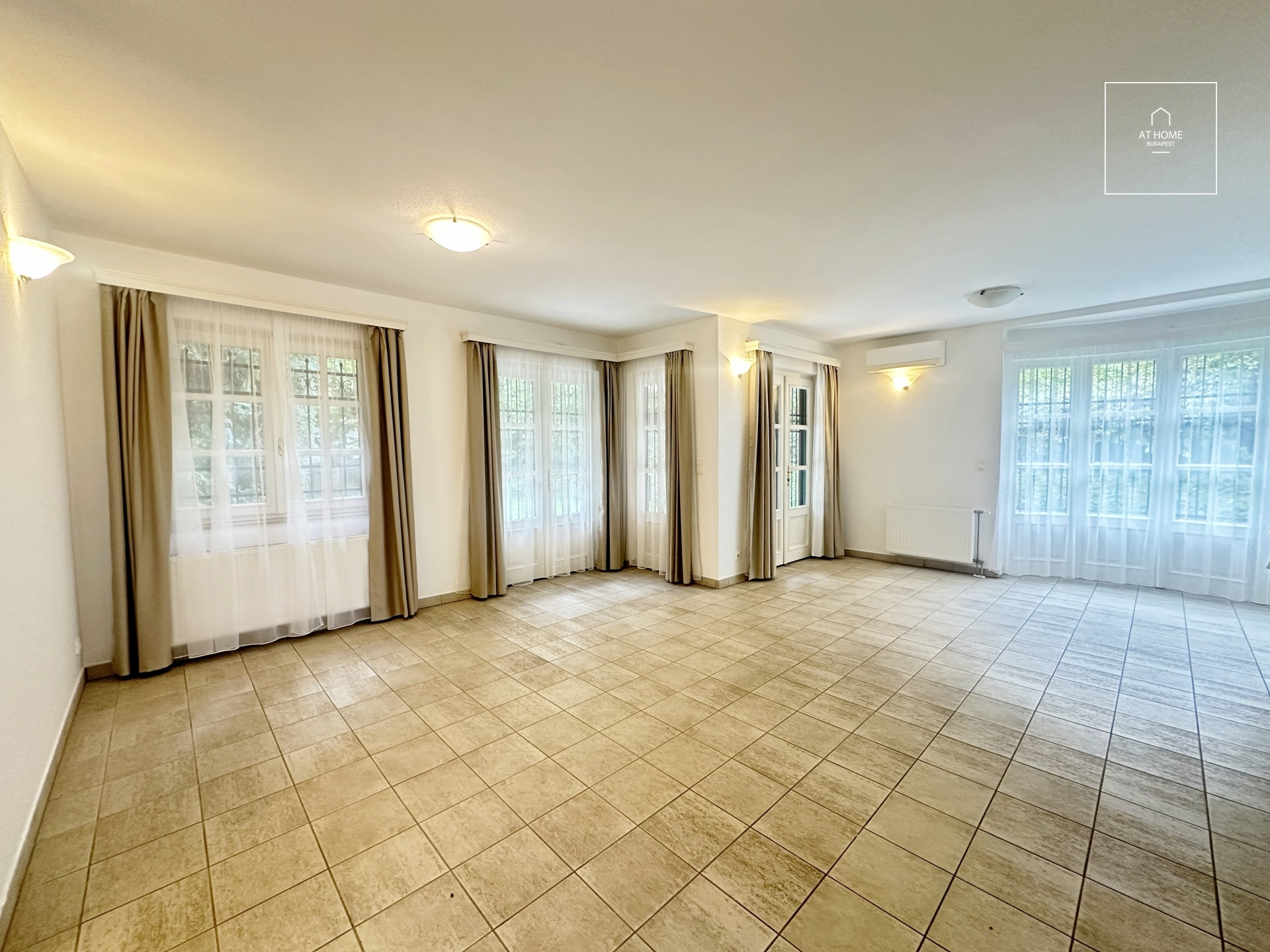 Elegant Villa-Style Semi-Detached Home for Rent in District 12