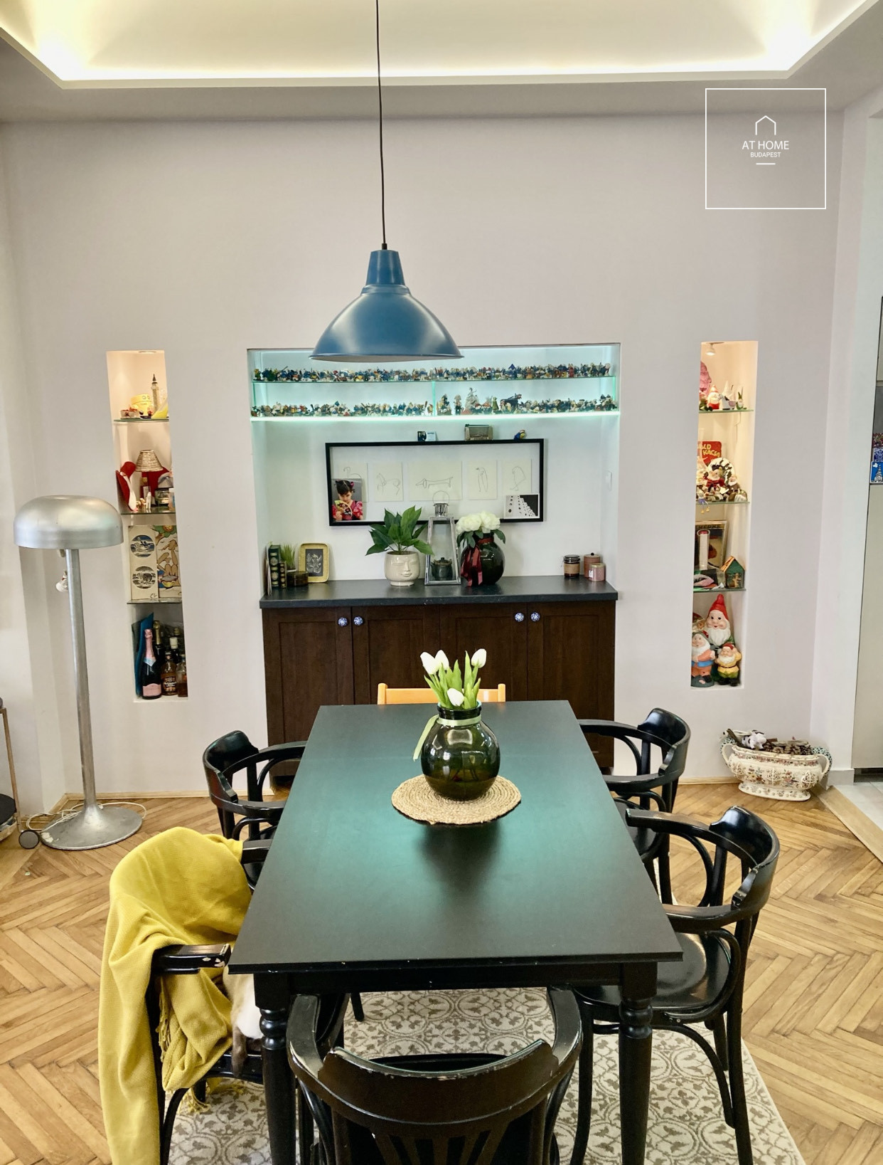 Renovated apartment for rent in a pedestrian street in Budapest XIII. Újlipotváros