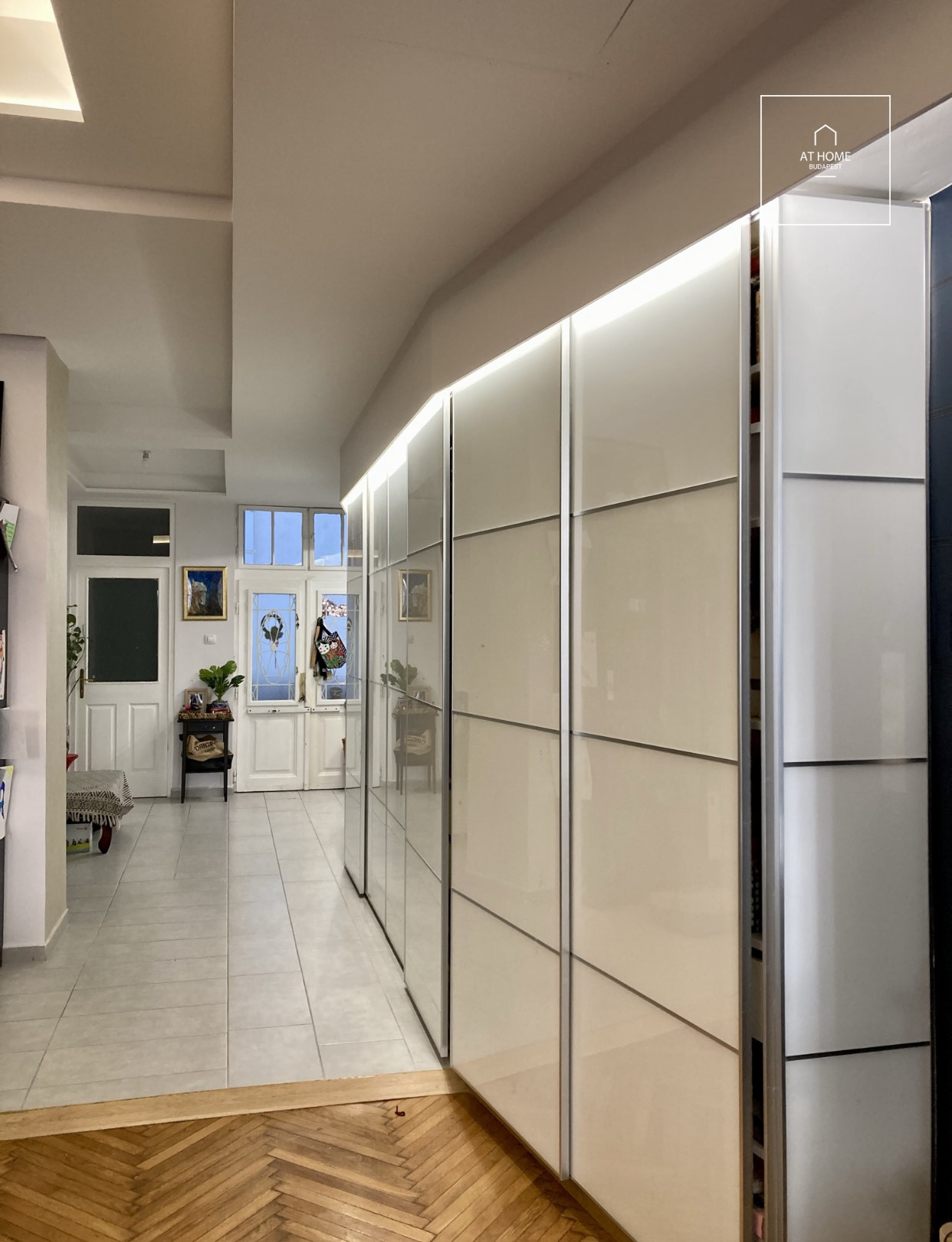 Renovated apartment for rent in a pedestrian street in Budapest XIII. Újlipotváros