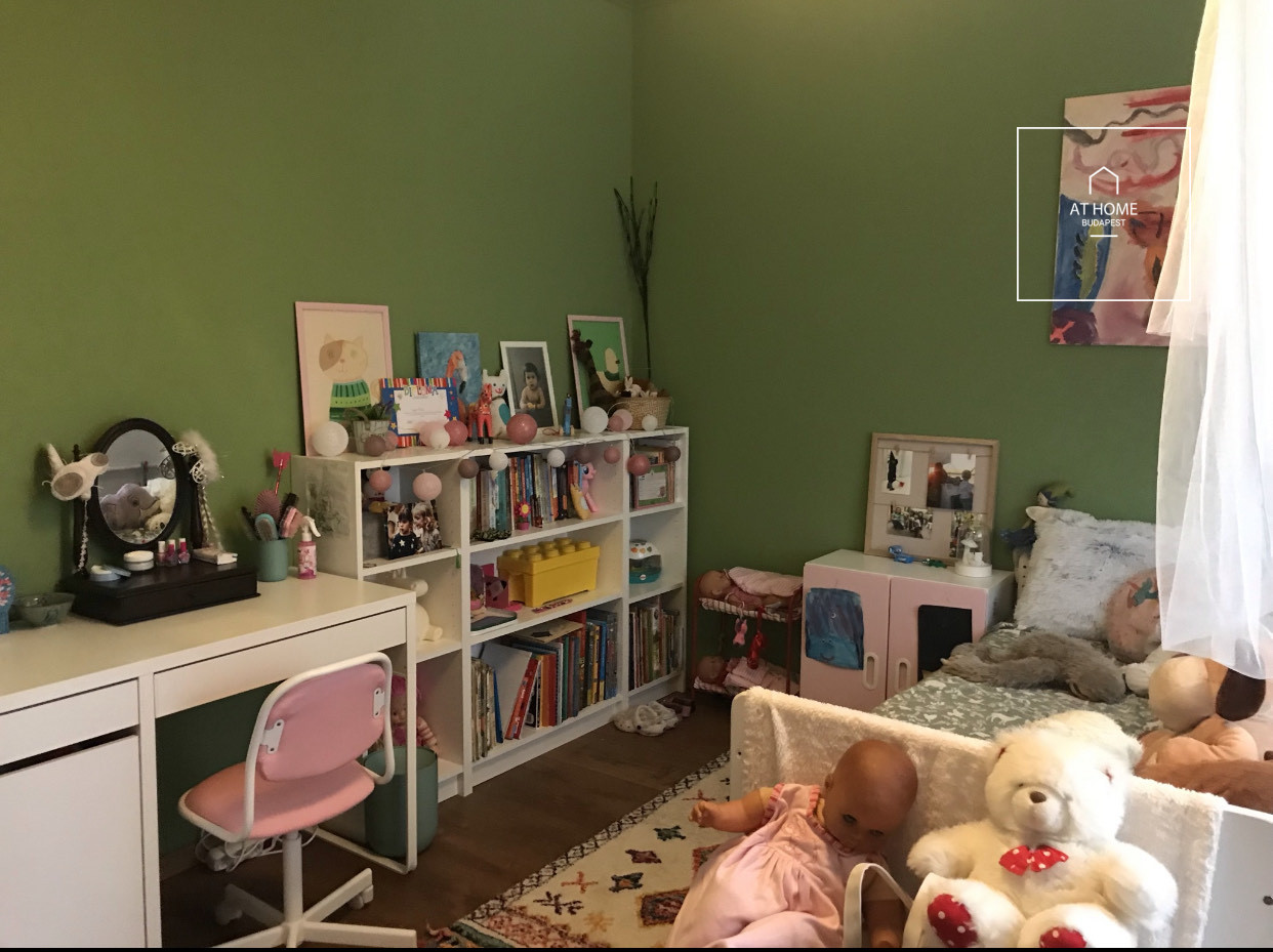 Renovated apartment for rent in a pedestrian street in Budapest XIII. Újlipotváros