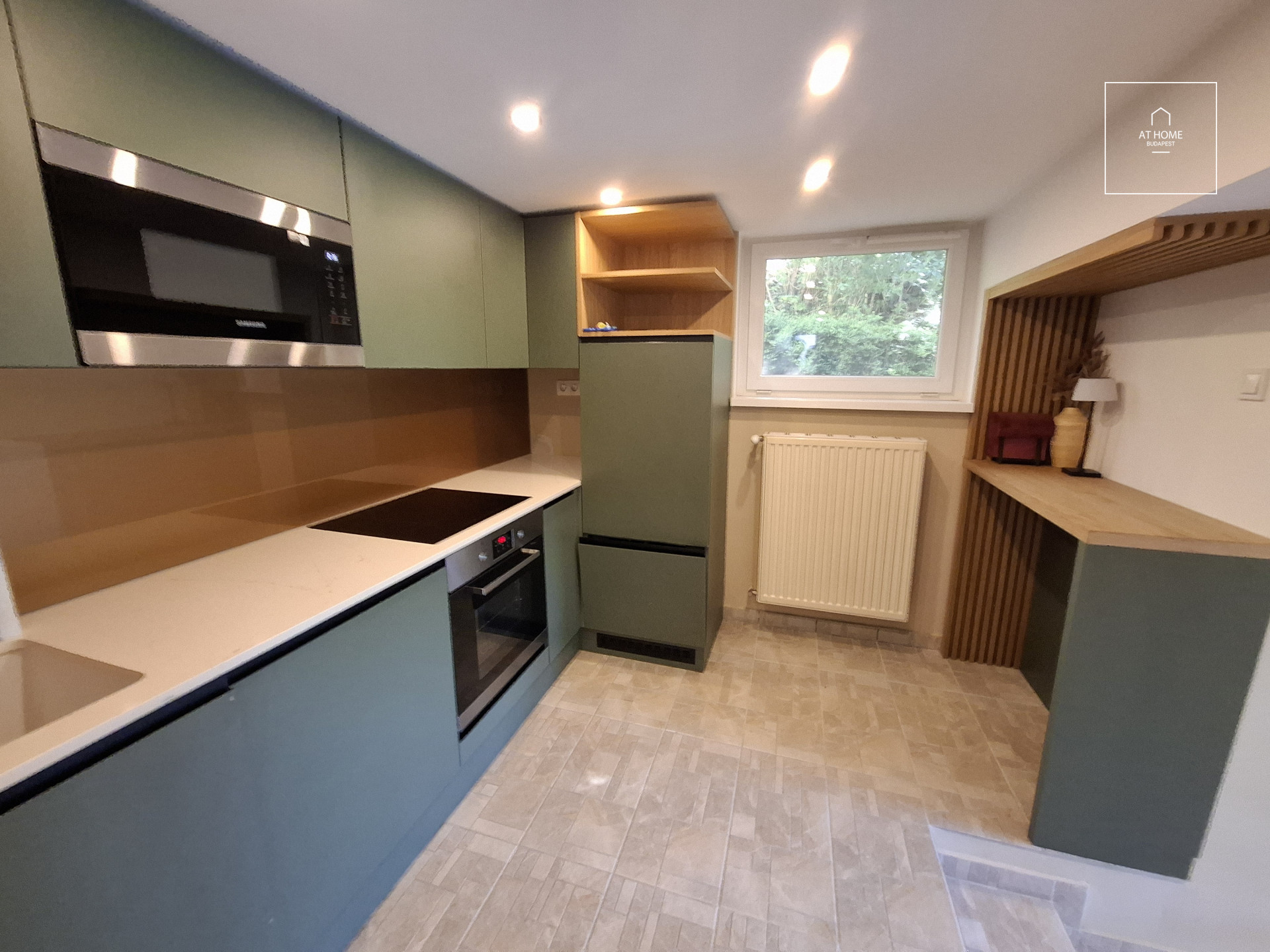 PANORÁMÁS, DUPLEX VILLA LAKÁS ZÖLD KÖRNYEZETBEN – TÖRÖKVÉSZ, II. KERÜLET