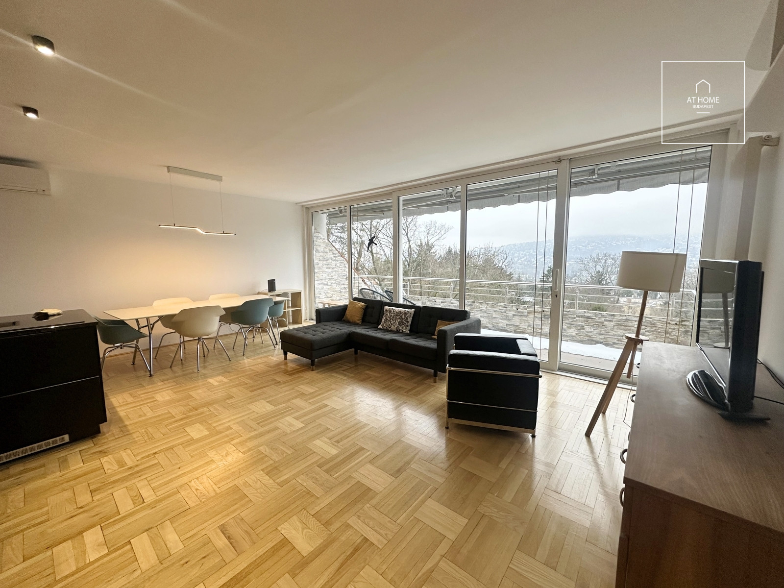 Öt hálószobás panorámás lakás kiadó Budapest II. kerület, Törökvész