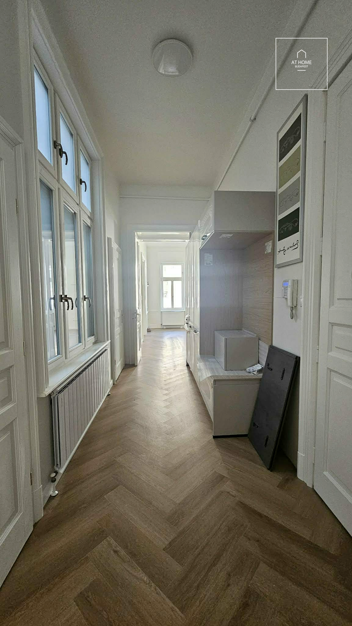 Renovated 107 sqm 2-Bedroom Apartment for Rent near Margaret Bridge in District II