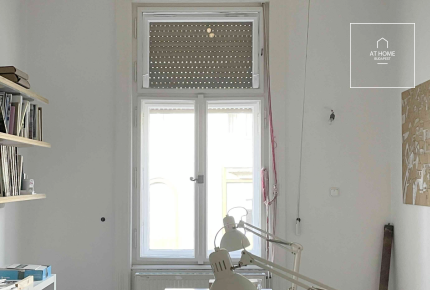 A 107 sqm 2-bedroom apartment near the Margaret Bridge in district II