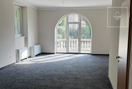 Nagykövetségnek, cégképviseletnek alkalmas villa kiadó a II. kerület központi részén