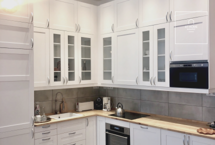 Elegant two-bedroom apartment for rent in District V, City Center.