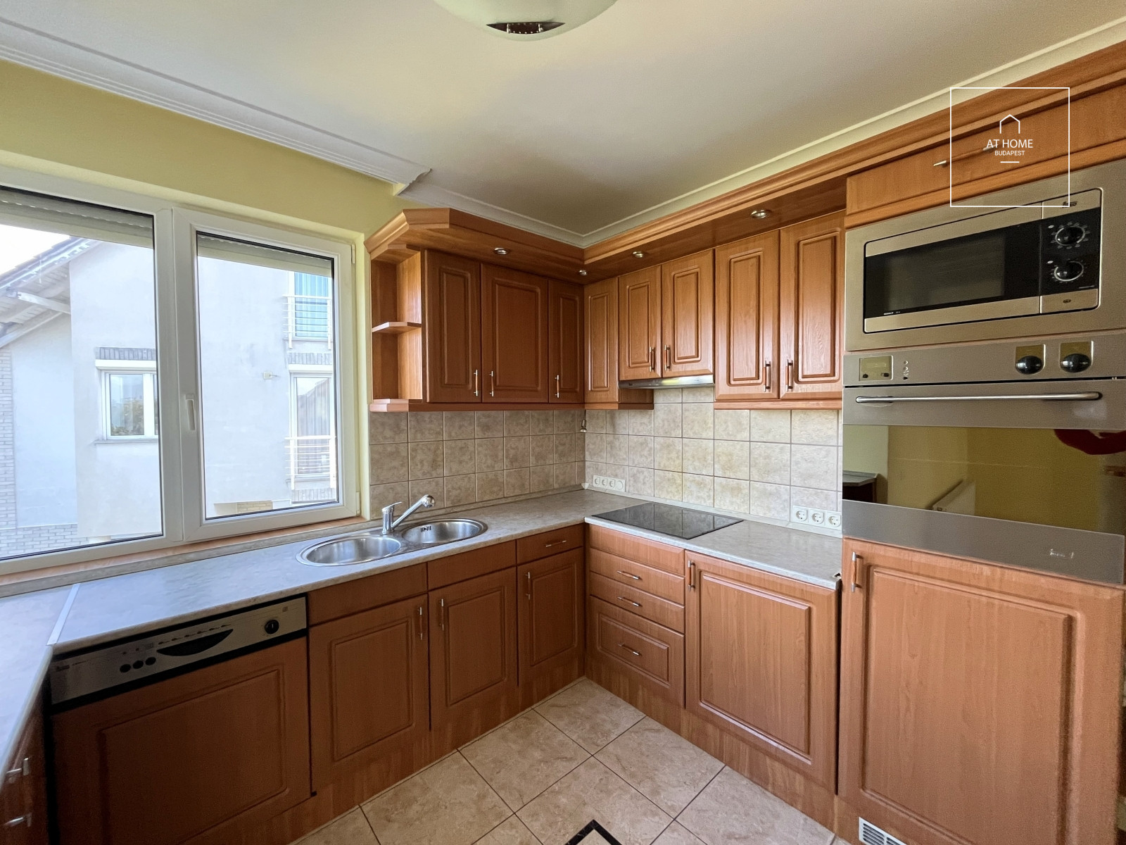 Exclusive, panoramic two-storey apartment on Istenhegy in District XII