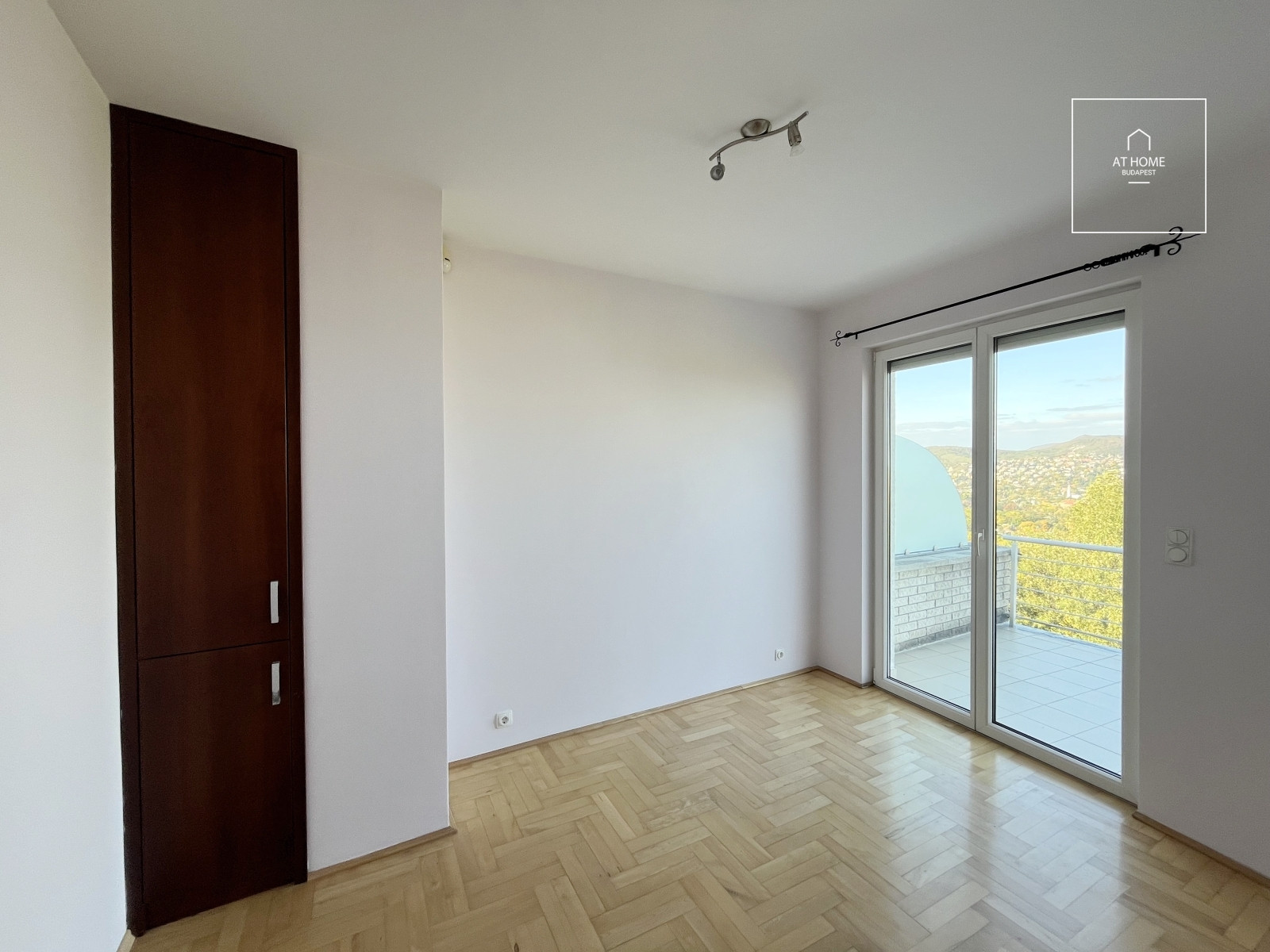 Exclusive, panoramic two-storey apartment on Istenhegy in District XII