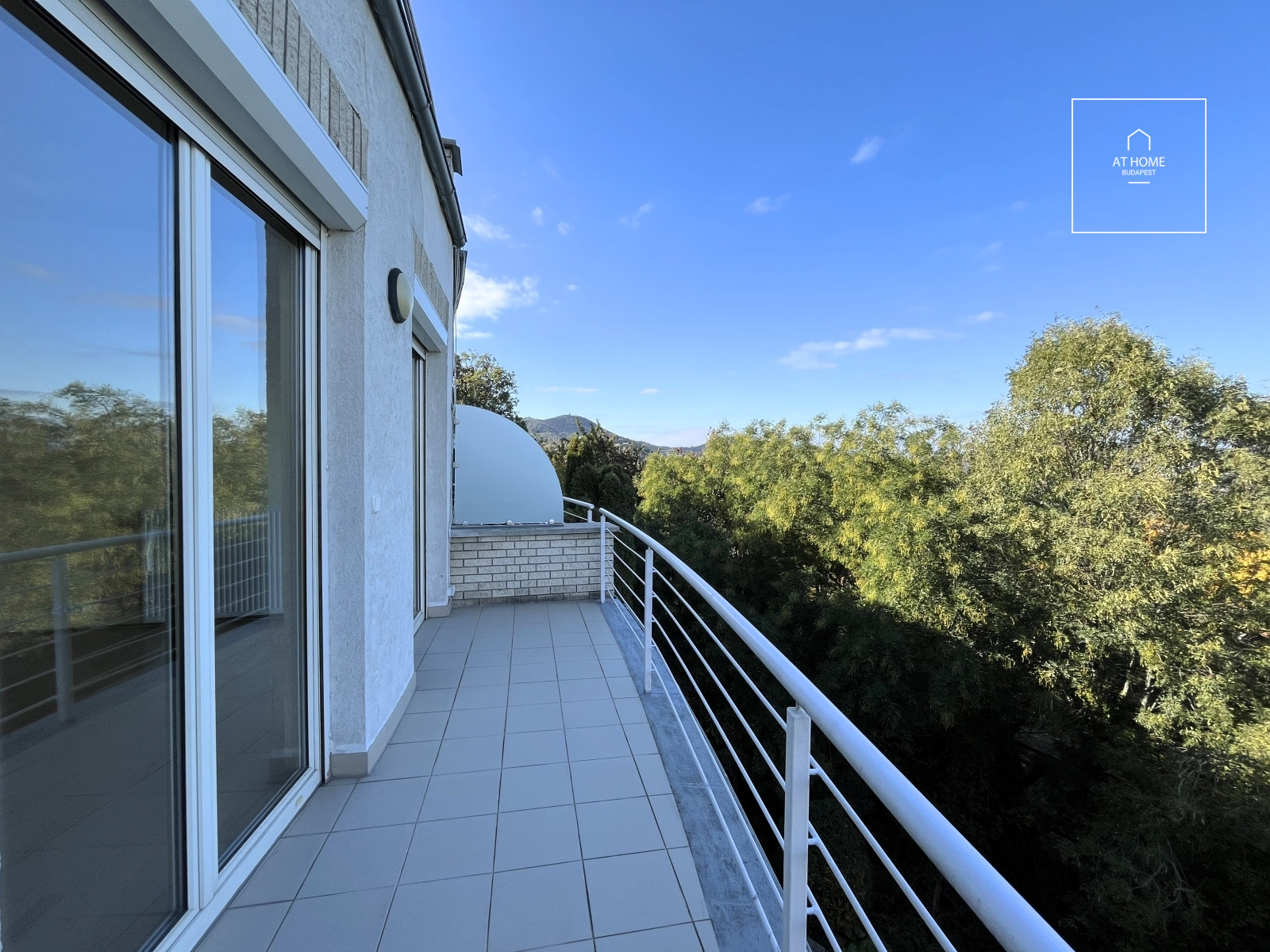 Exclusive, panoramic two-storey apartment on Istenhegy in District XII