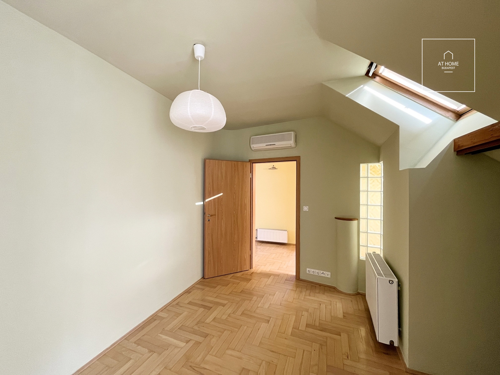 Exclusive, panoramic two-storey apartment on Istenhegy in District XII