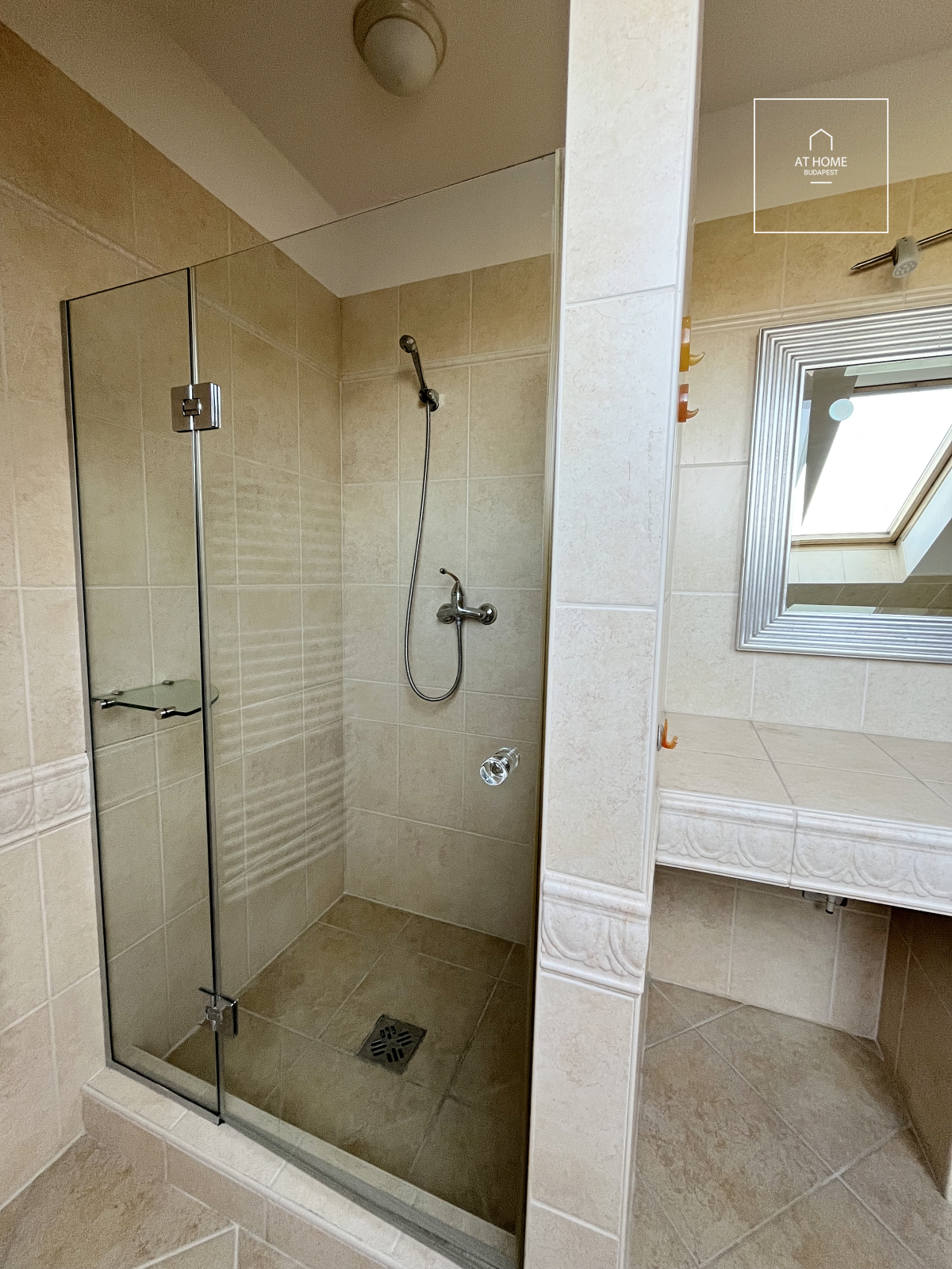 Exclusive, panoramic two-storey apartment on Istenhegy in District XII