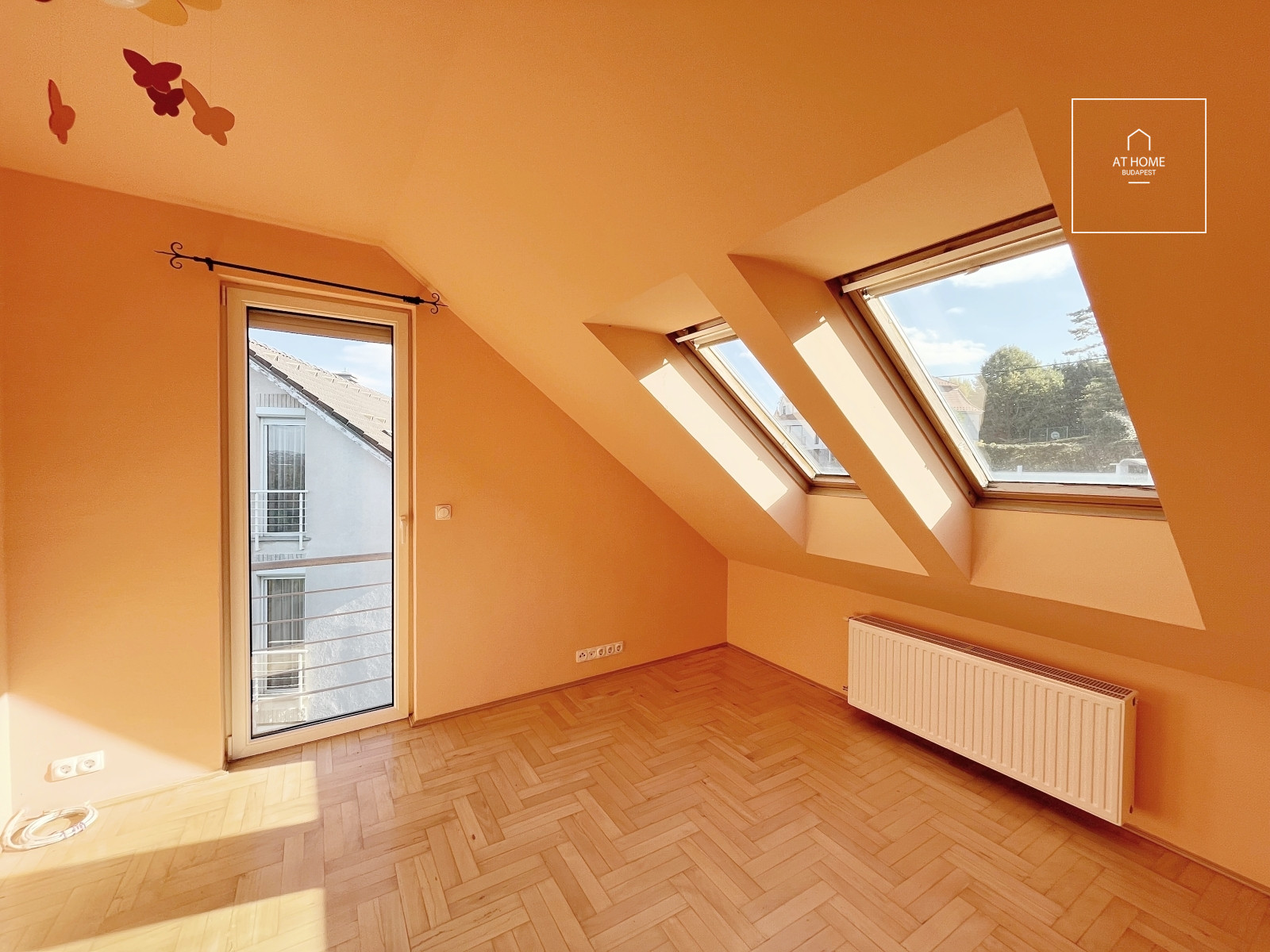 Exkluzív panorámás, két szintes lakás Istenhegyen a XII. kerületben