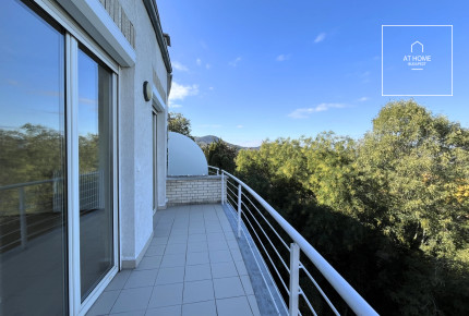 Exclusive, panoramic two-storey apartment on Istenhegy in District XII