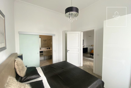 Exclusive panoramic 2-bedroom apartment near Erzsébet Square