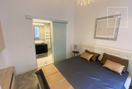 Exclusive panoramic 2-bedroom apartment near Erzsébet Square