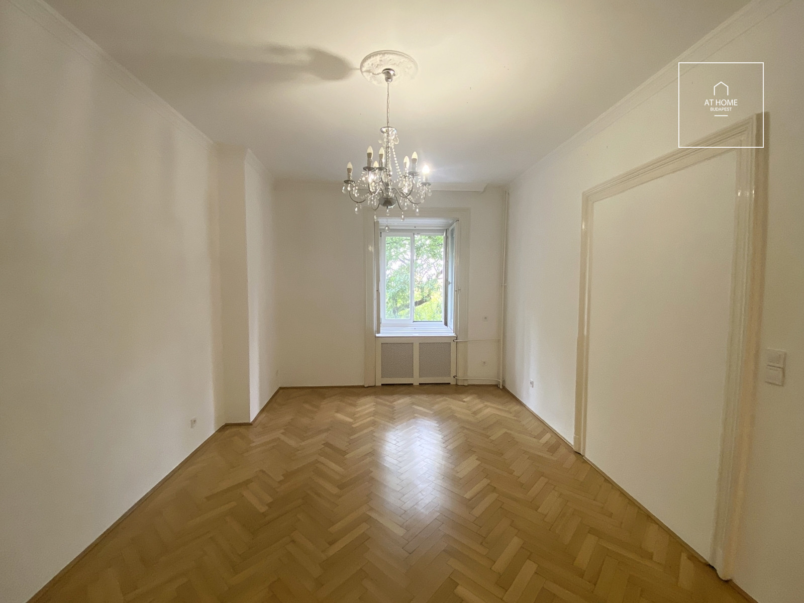 Panorámás 2 hálószobás lakás az Andrássy úton