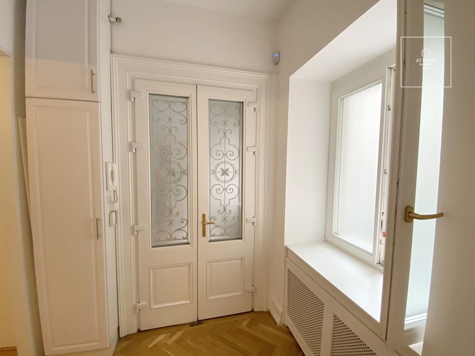 Panorámás 2 hálószobás lakás az Andrássy úton