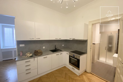 Panorámás 2 hálószobás lakás az Andrássy úton