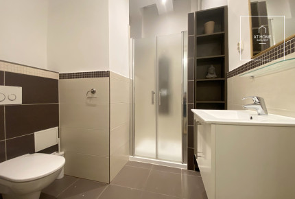 Panoramic 2-bedroom apartment on Andrássy Avenue