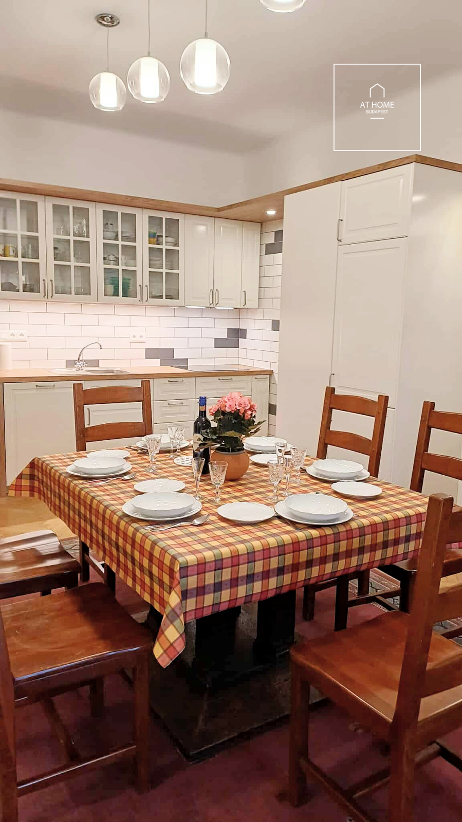 Renovated 3-Bedroom Apartment by the Danube, in Budapest’s 1st District