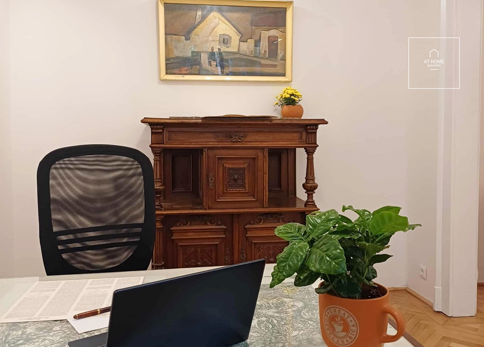 Felújított 3 hálószobás lakás a Duna-parton, az I. kerületben