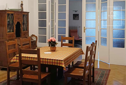 Renovated 3-Bedroom Apartment by the Danube, in Budapest’s 1st District