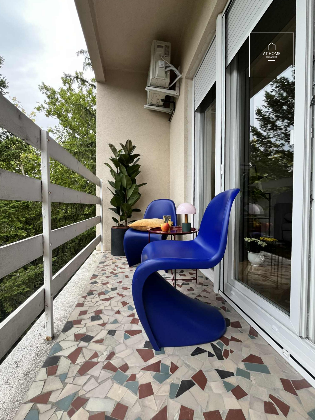 Renovated 48 m² Apartment with Views of János Hill in District II