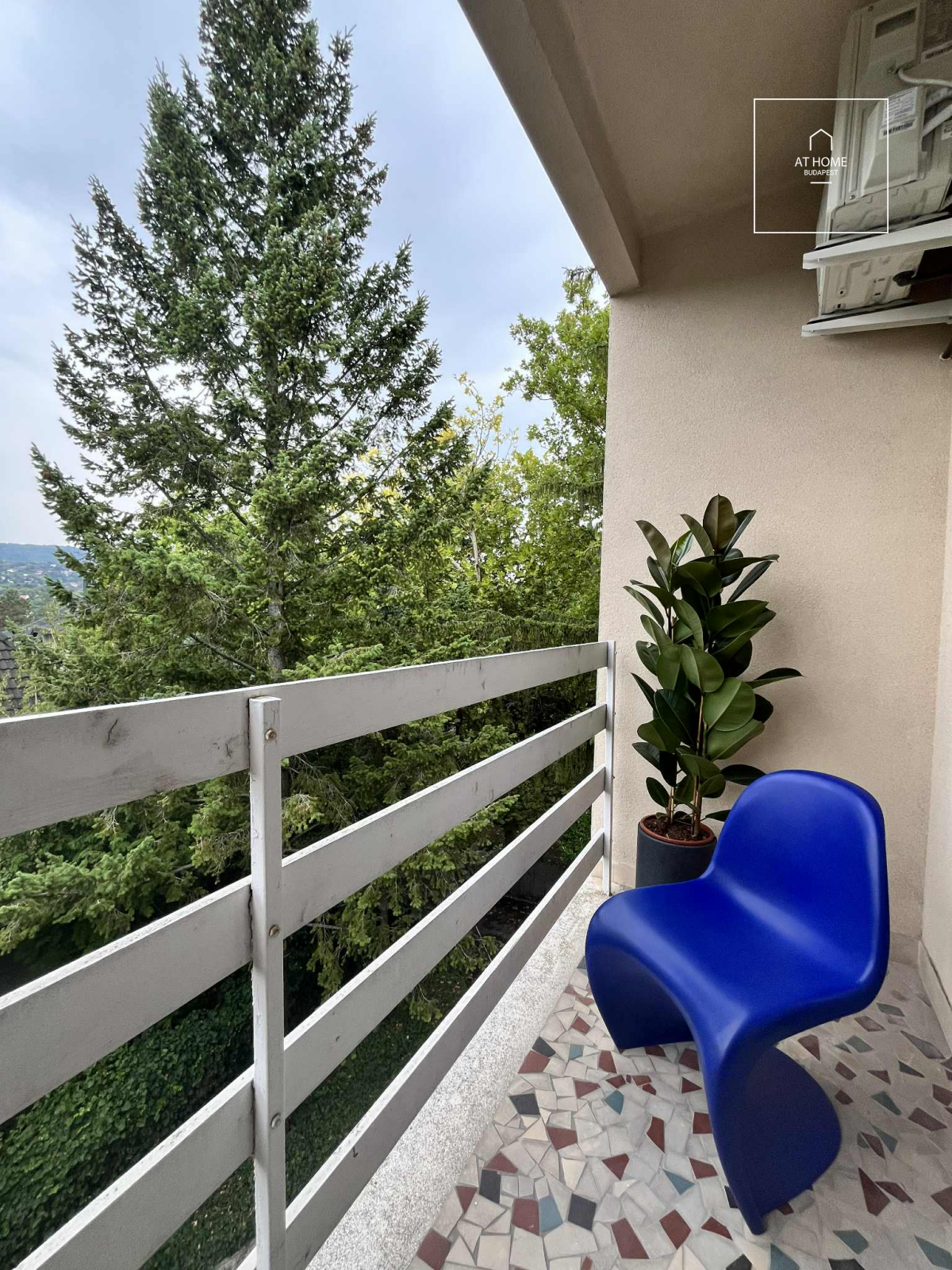 Renovated 48 m² Apartment with Views of János Hill in District II