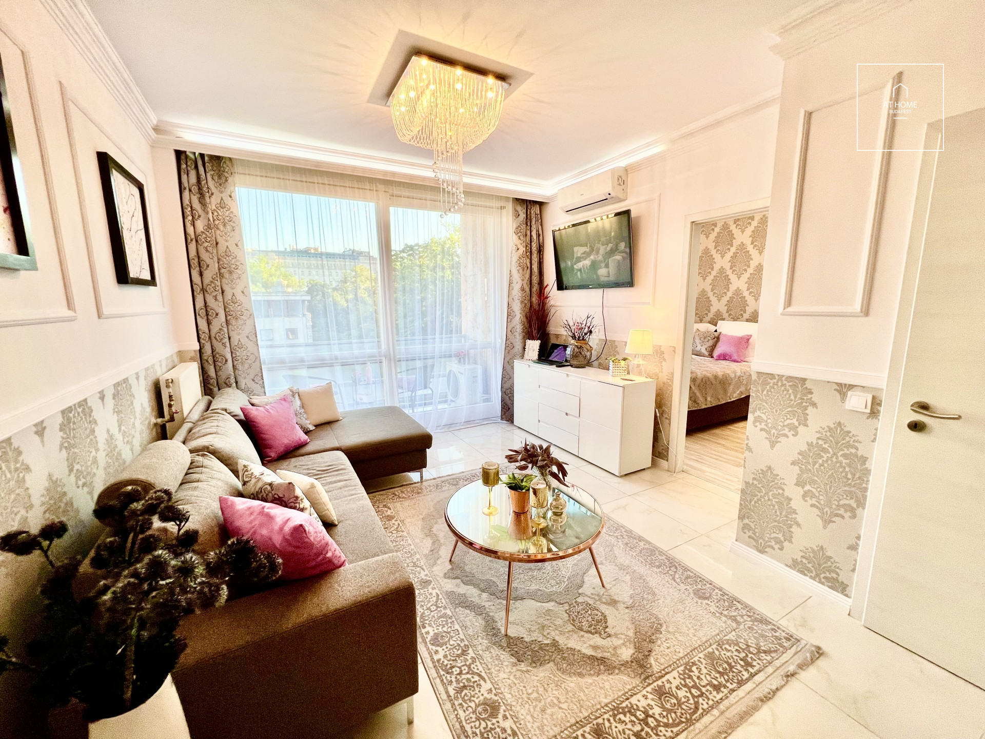 Two-bedroom premium apartment, Budapest District 5, Lipótváros