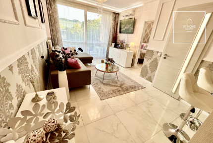 Two-bedroom premium apartment, Budapest District 5, Lipótváros