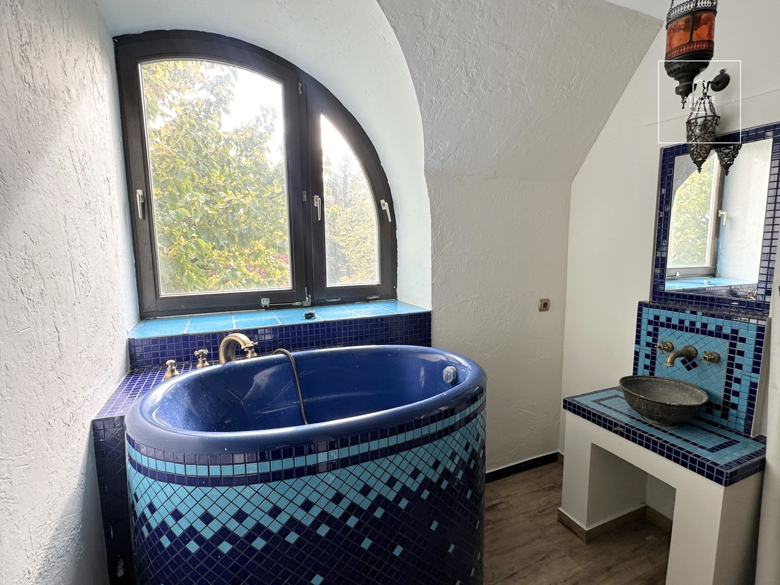 Spacious, Duplex Apartment with Panoramic View for Rent on Istenhegy – Private Garden and Sauna