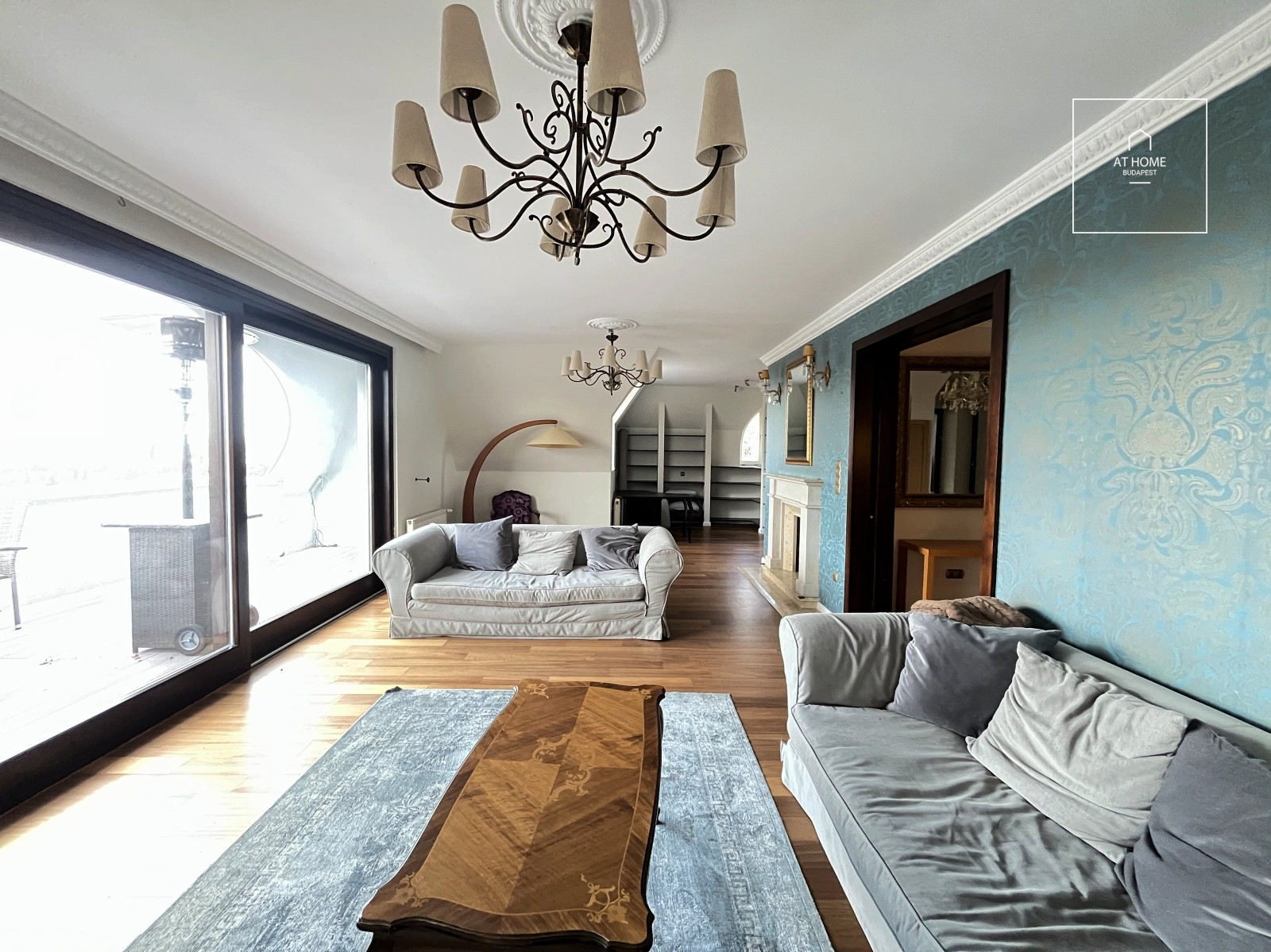 Spacious, Duplex Apartment with Panoramic View for Rent on Istenhegy – Private Garden and Sauna