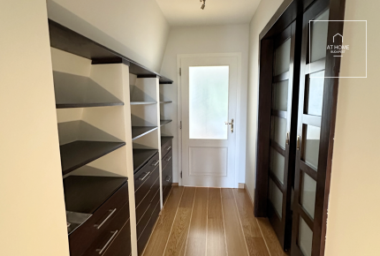 Spacious, Duplex Apartment with Panoramic View for Rent on Istenhegy – Private Garden and Sauna