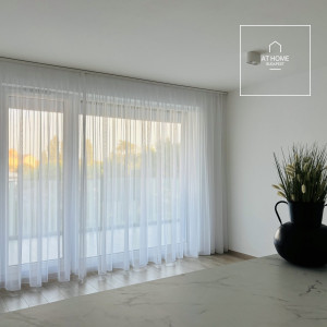 Newly built, sunlit apartment with three bedrooms and a terrace in Marina Part