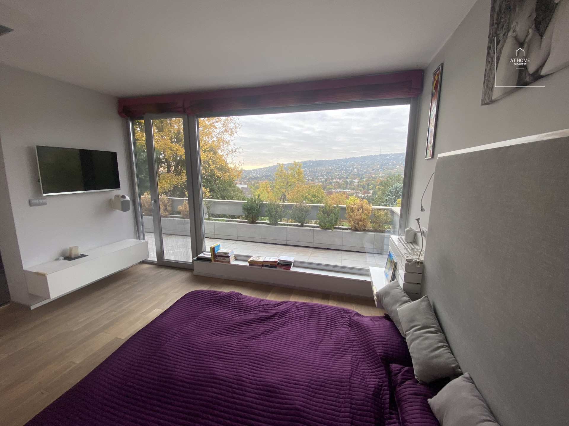 Panoramic 4-Bedroom Duplex Apartment in the 2nd district of Budapest, Törökvész