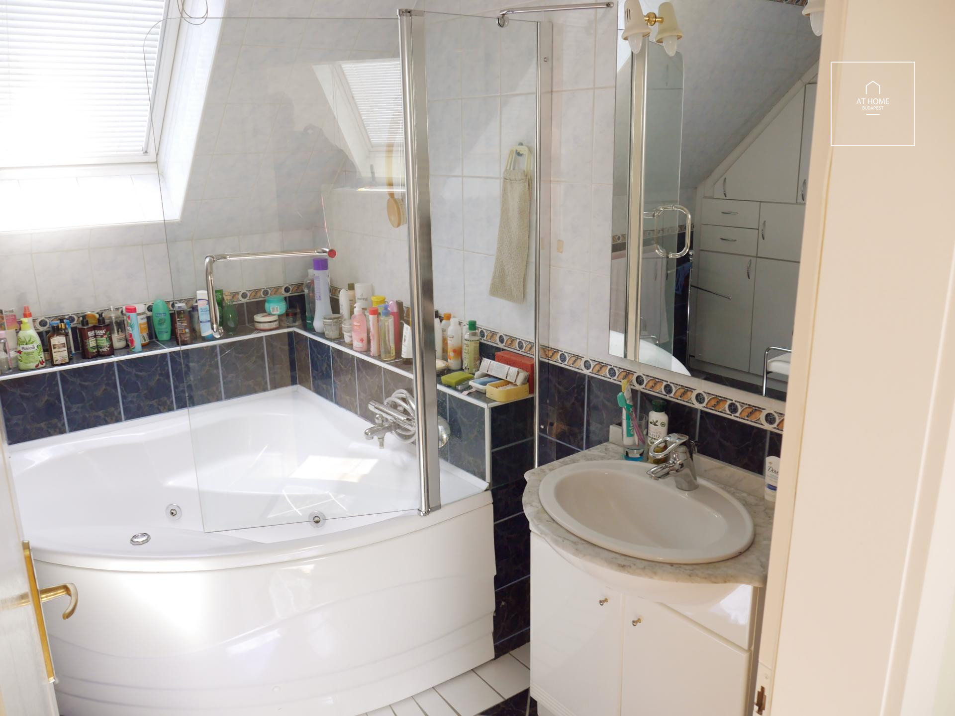 Detached house for rent in II./A district