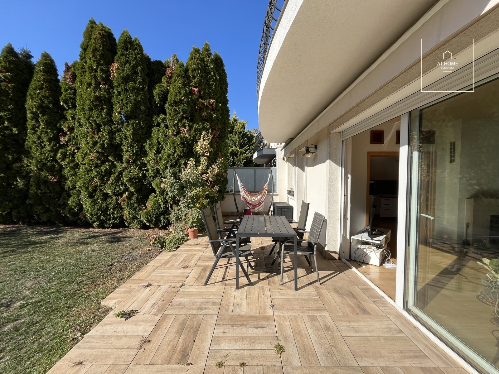 Semi-detached house for sale in Táborhegy – quiet green area with panoramic views