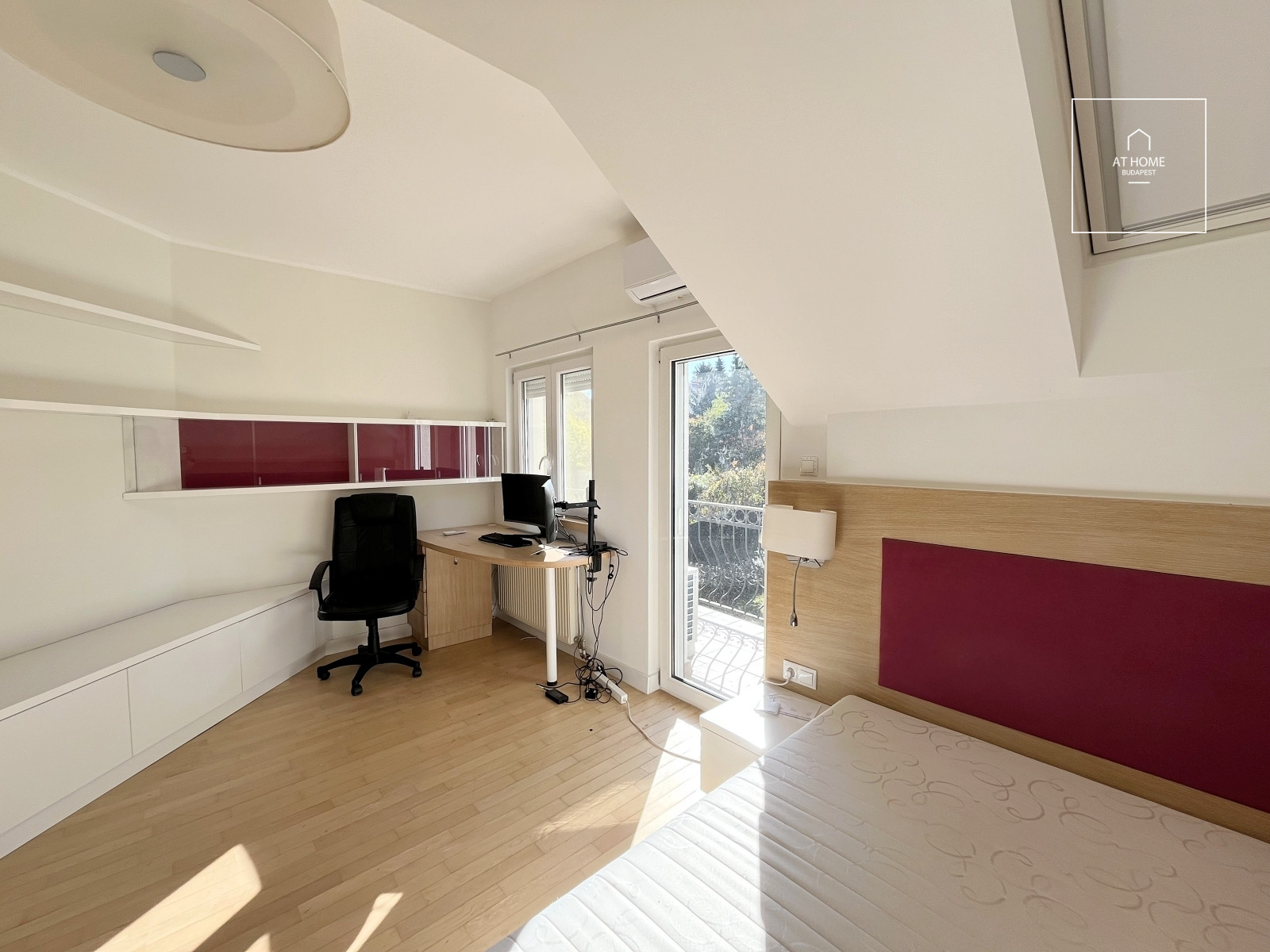 Semi-detached house for sale in Táborhegy – quiet green area with panoramic views