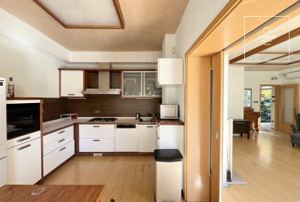 Semi-detached house for sale in Táborhegy – quiet green area with panoramic views